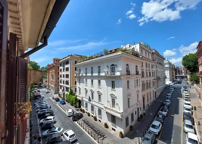 Classic Next To Popolo Square *